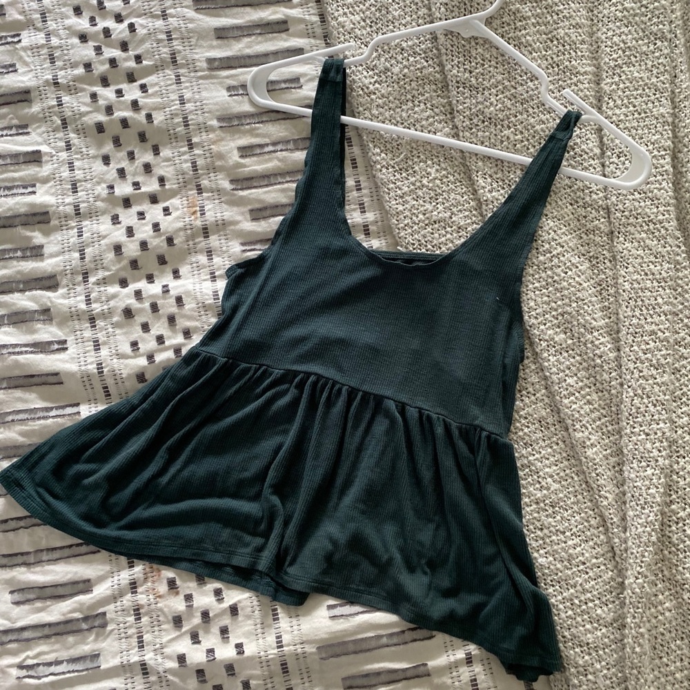 AE Women’s tank 🙂
